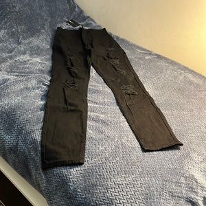 BRAND NEW WITH TAGS STRAIGHT LEG BLACK RIPPED JEANS